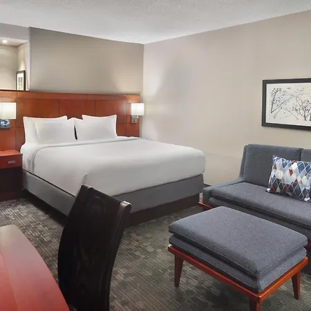 Courtyard By Marriott Birmingham Downtown At Uab-3